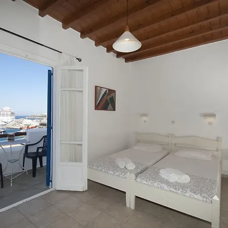 梅加斯客房旅馆