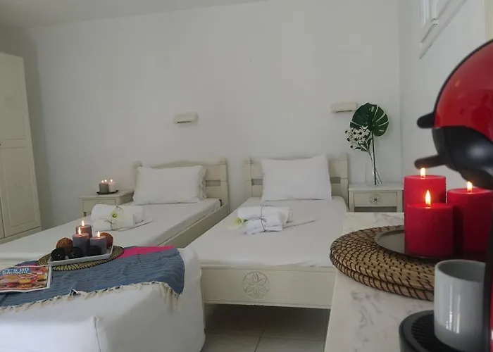 Megas * Тоурлос