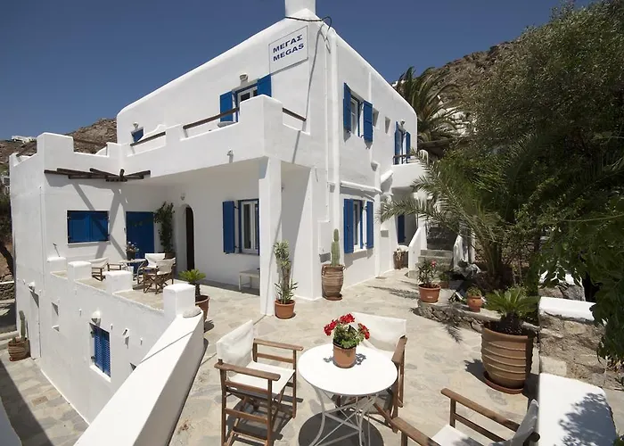 Megas Апартаменты Тоурлос