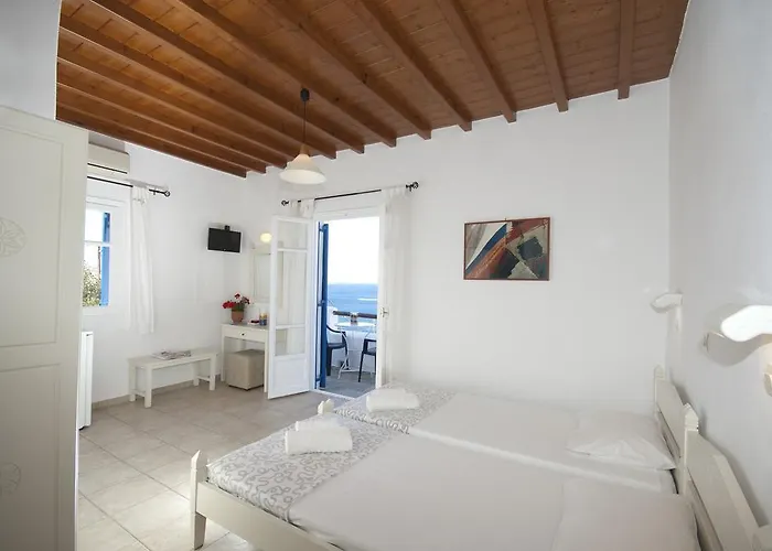 Megas Апартаменты Тоурлос